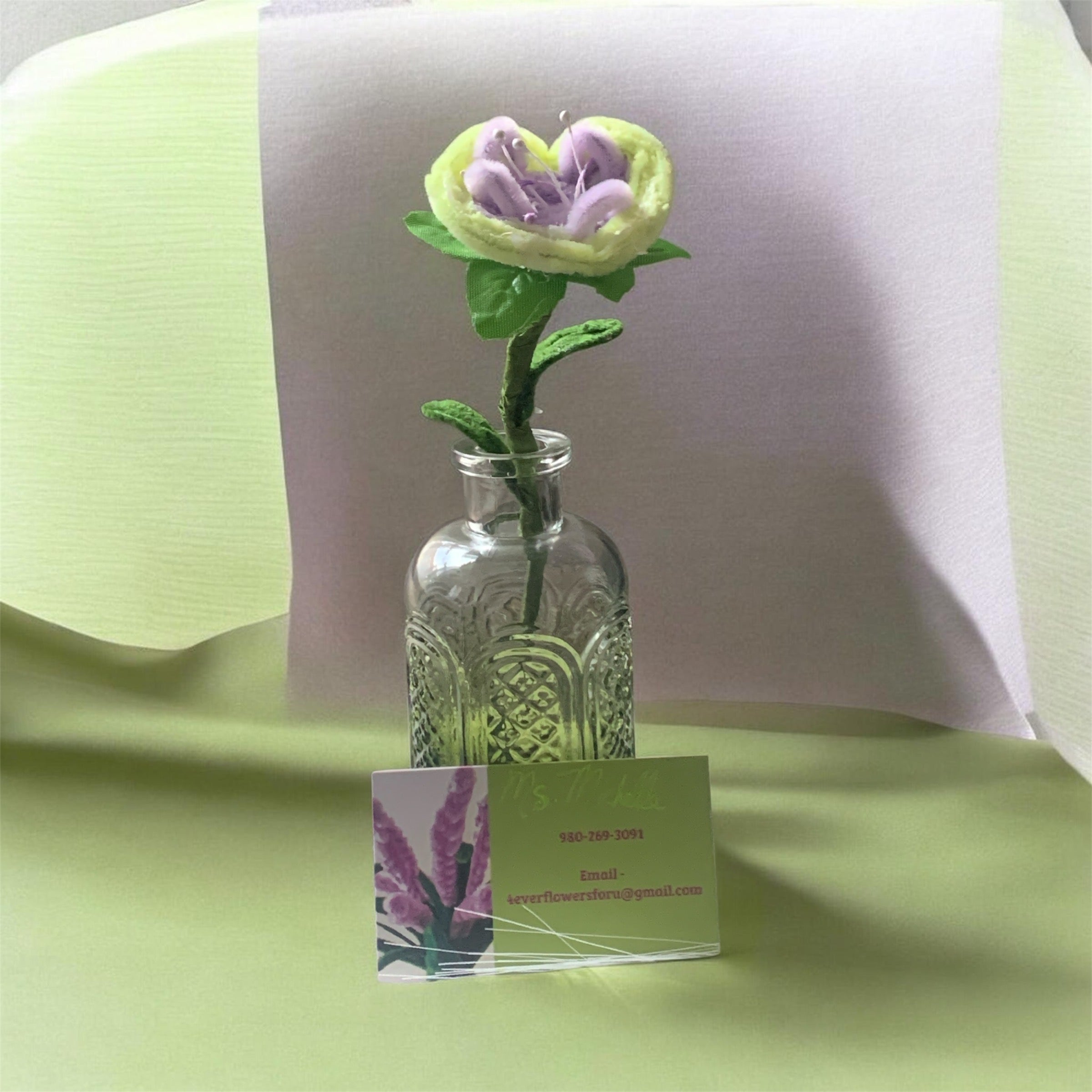 Moonlight Blossom (Lime yellow & Lavender Flower)